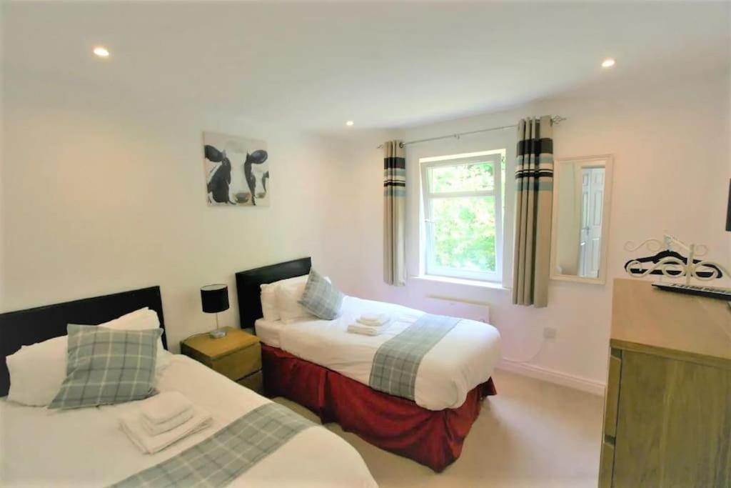 Beautiful Loch Side Apartment With Panoramic Views Fort William Exterior photo