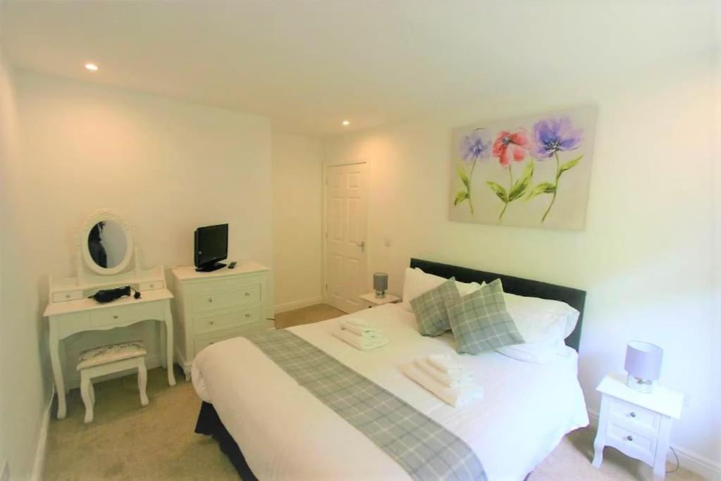 Beautiful Loch Side Apartment With Panoramic Views Fort William Exterior photo