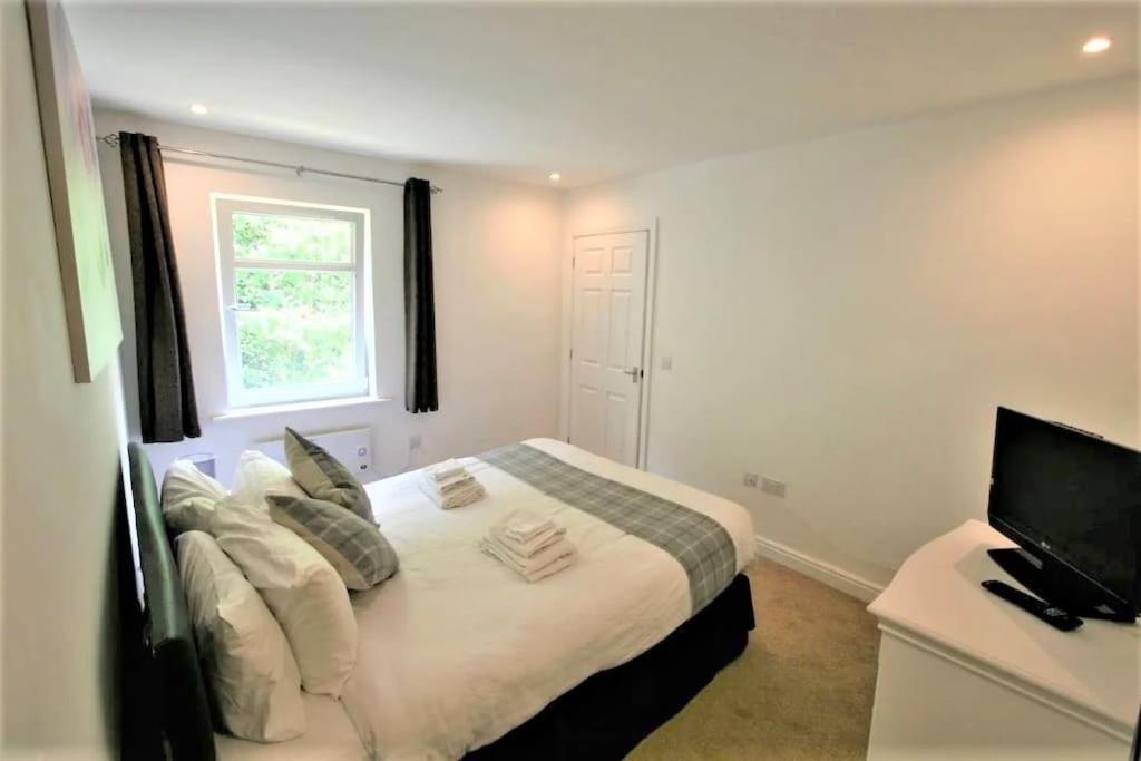 Beautiful Loch Side Apartment With Panoramic Views Fort William Exterior photo